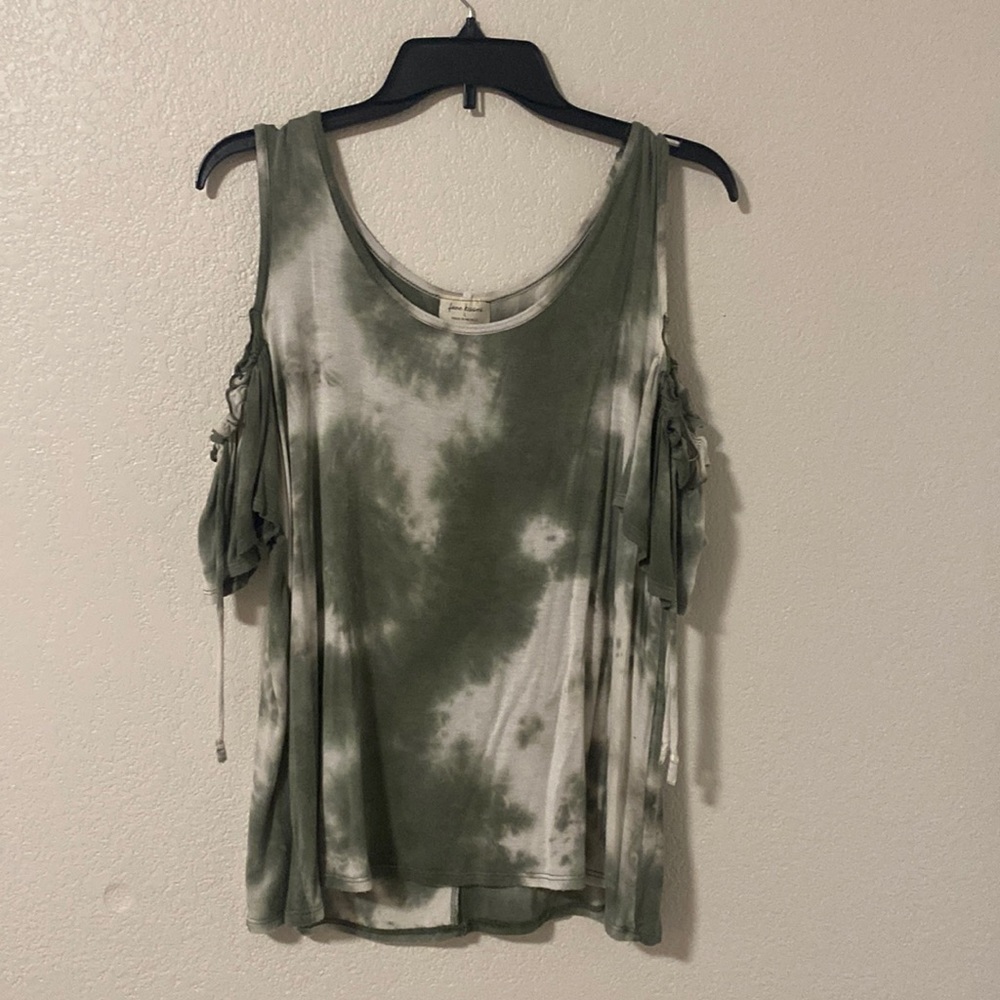Free Kisses Green and White Tie dye Top